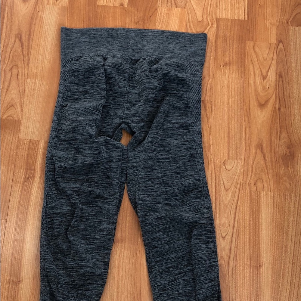 Gray athletic leggings
